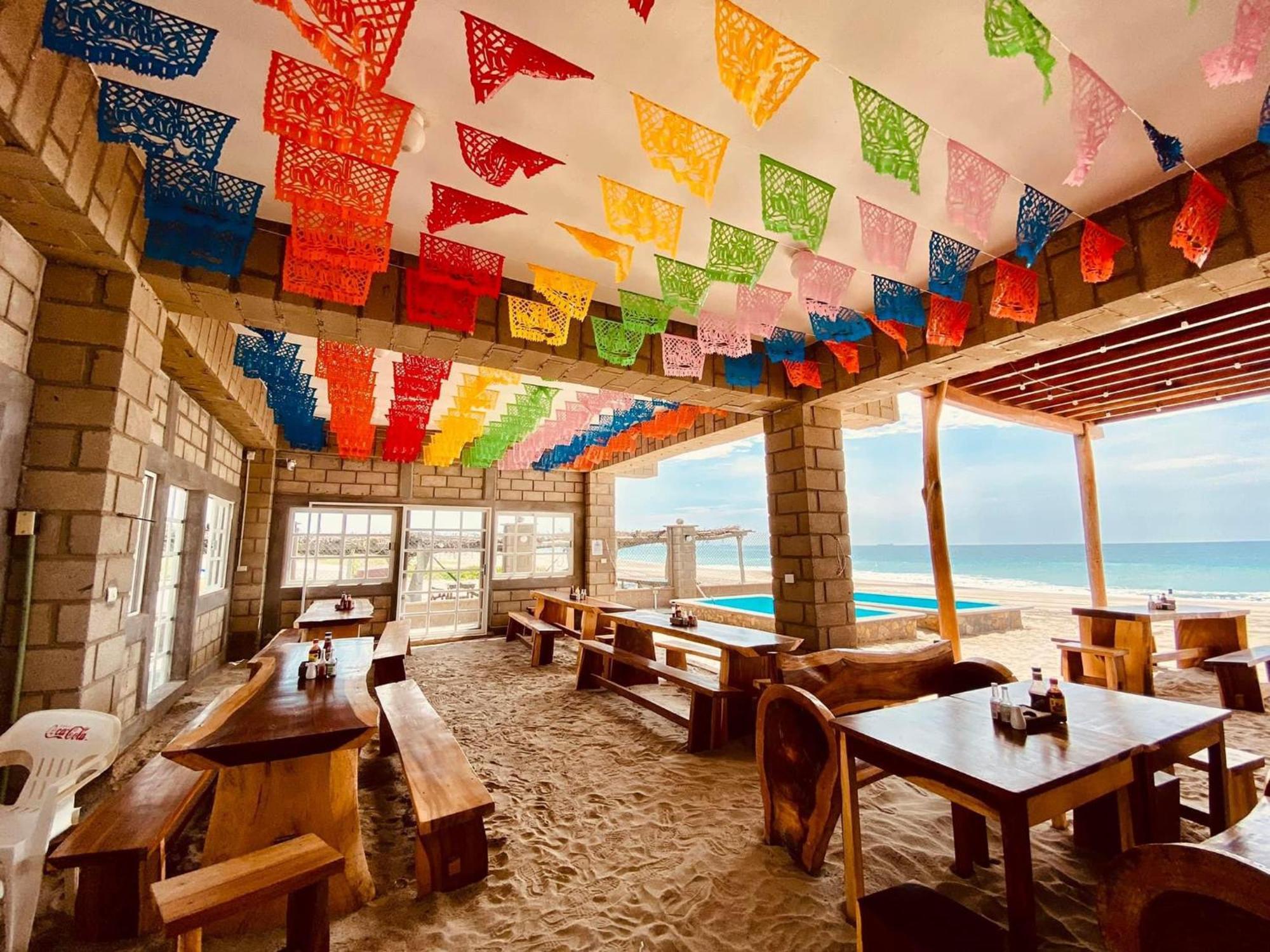 Sal Marina Restaurante Y Cabanas Salina Cruz Exterior photo